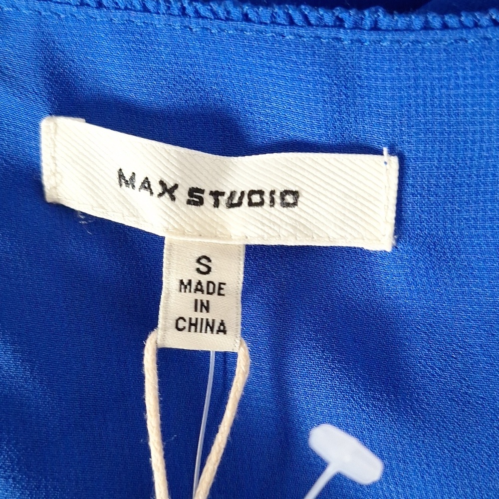 Max Studio “NEW” Blue V-Neck Surplice Front Gorpcore Sleeveless Blouse Size S - Picture 10 of 14